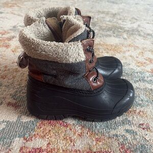 Osh Kosh snow boots